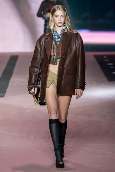 Look 67